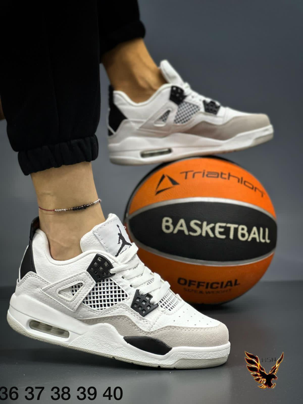 JORDAN 4 – Image 2