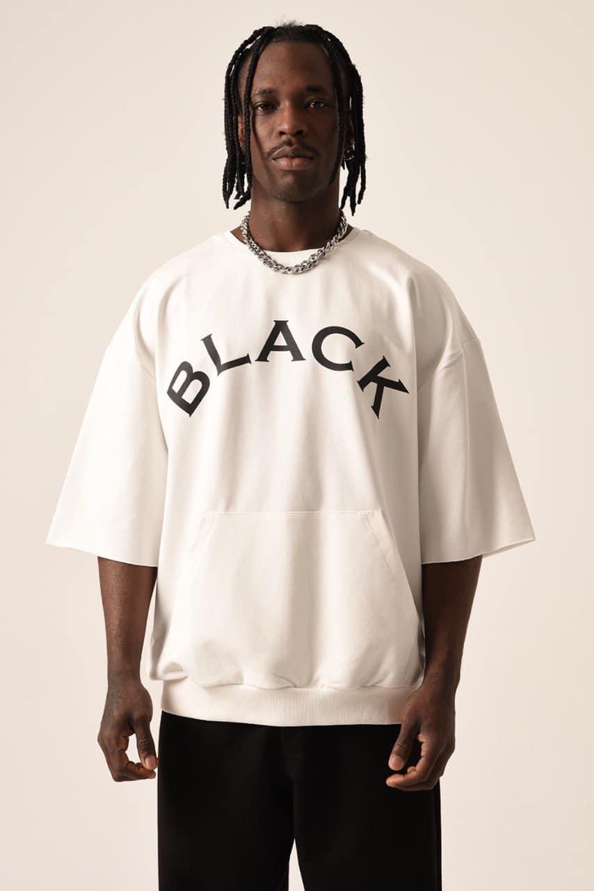 Black & White – Image 2