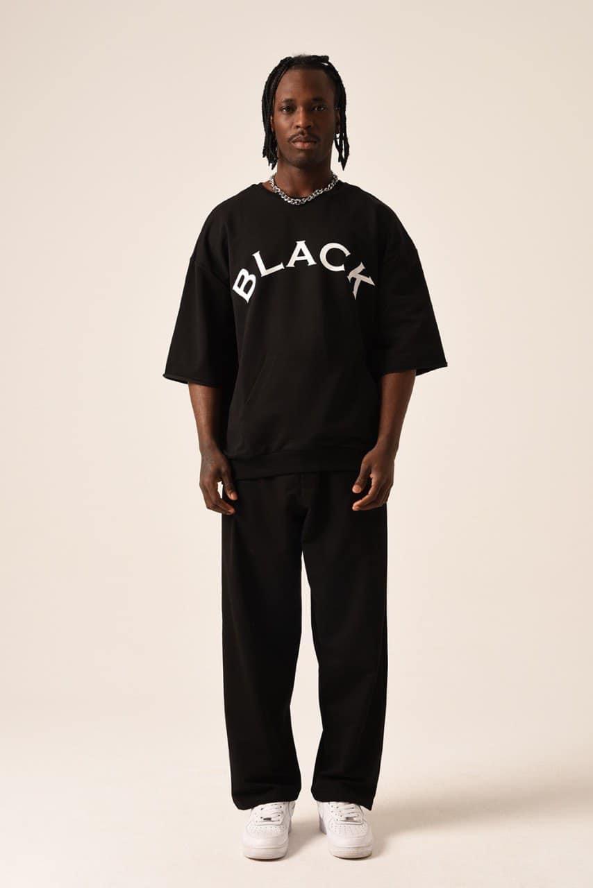 Black & White – Image 3